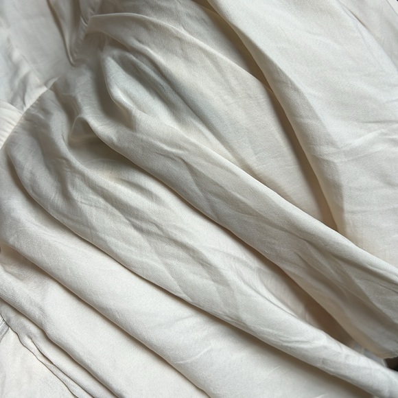 White Flowy Blouse - Picture 2 of 3